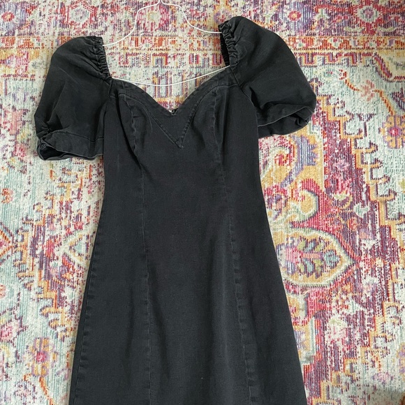 Urban outfitters sweetheart neckline puff sleeve denim dress - Picture 8 of 9